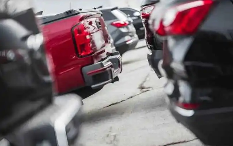 Sportwagen im Familiengewand: Die perfekte Mischung aus Stil und Funktionalität
